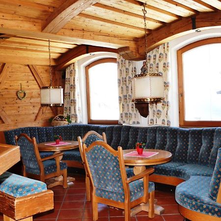 Hotel Landle Galtur Bagian luar foto