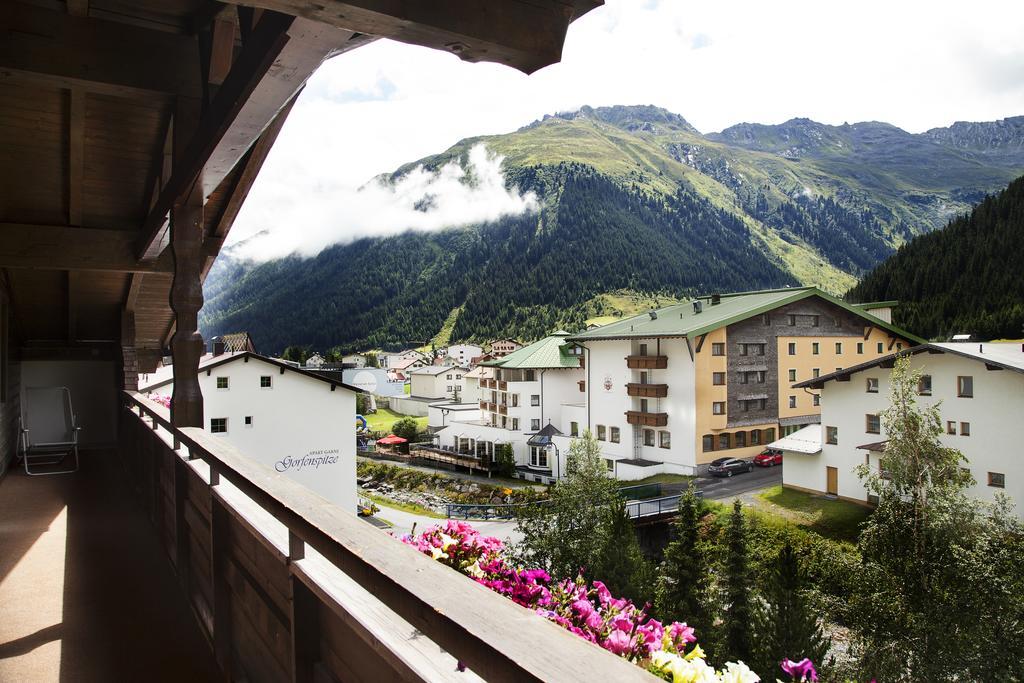 Hotel Landle Galtur Bagian luar foto