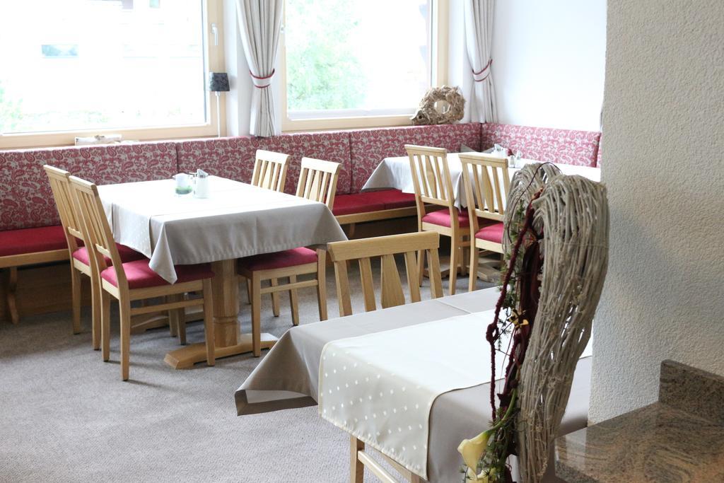 Hotel Landle Galtur Bagian luar foto