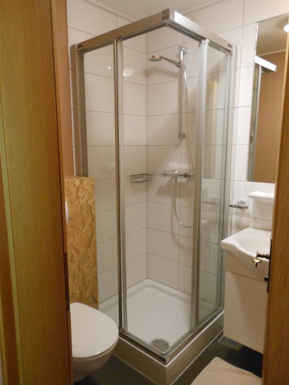 Hotel Landle Galtur Bagian luar foto